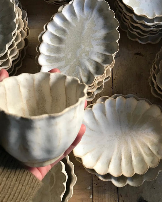 Pauline M. Ceramics - Flower Shell bowl